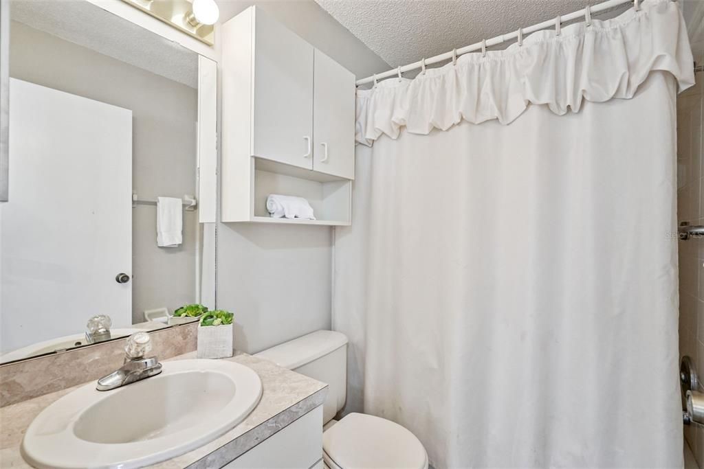 待售: $278,900 (3 贝兹, 2 浴室, 1038 平方英尺)