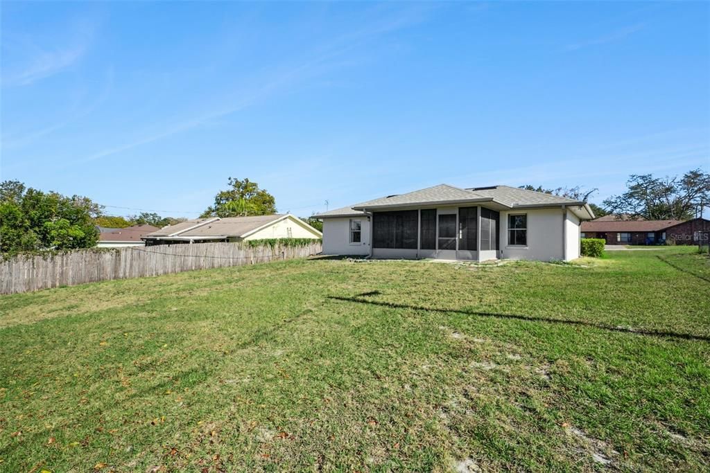 待售: $278,900 (3 贝兹, 2 浴室, 1038 平方英尺)