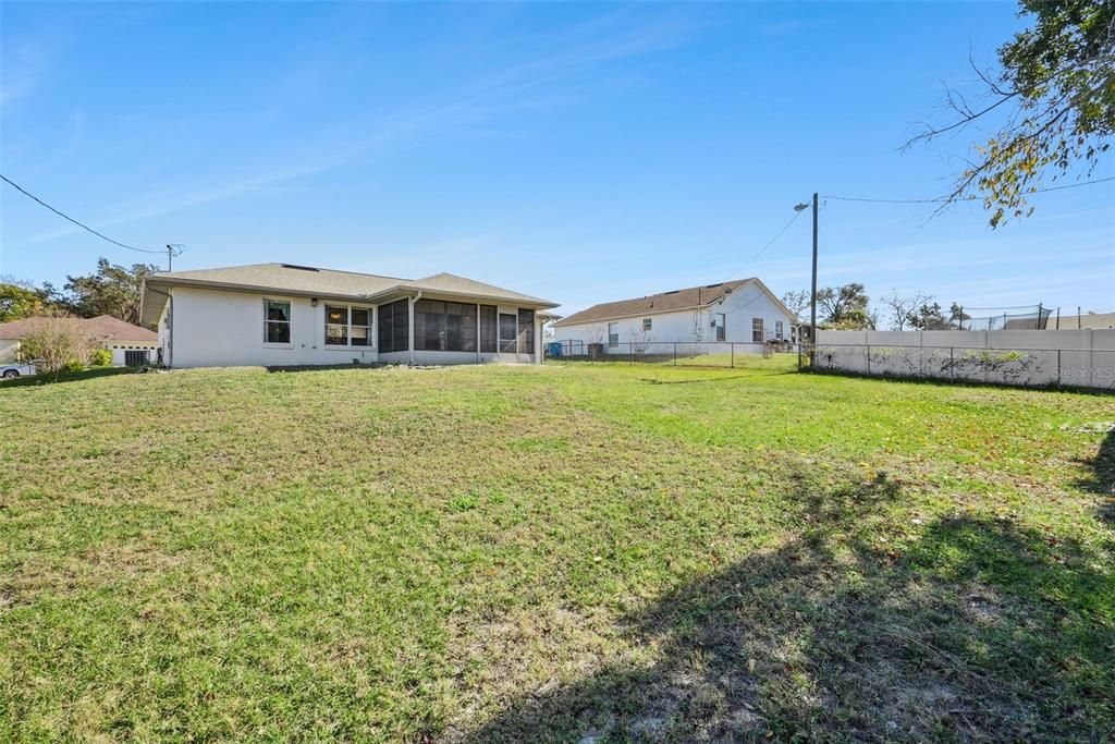 待售: $278,900 (3 贝兹, 2 浴室, 1038 平方英尺)