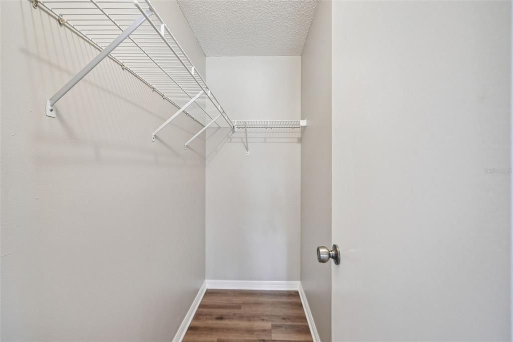 待售: $278,900 (3 贝兹, 2 浴室, 1038 平方英尺)