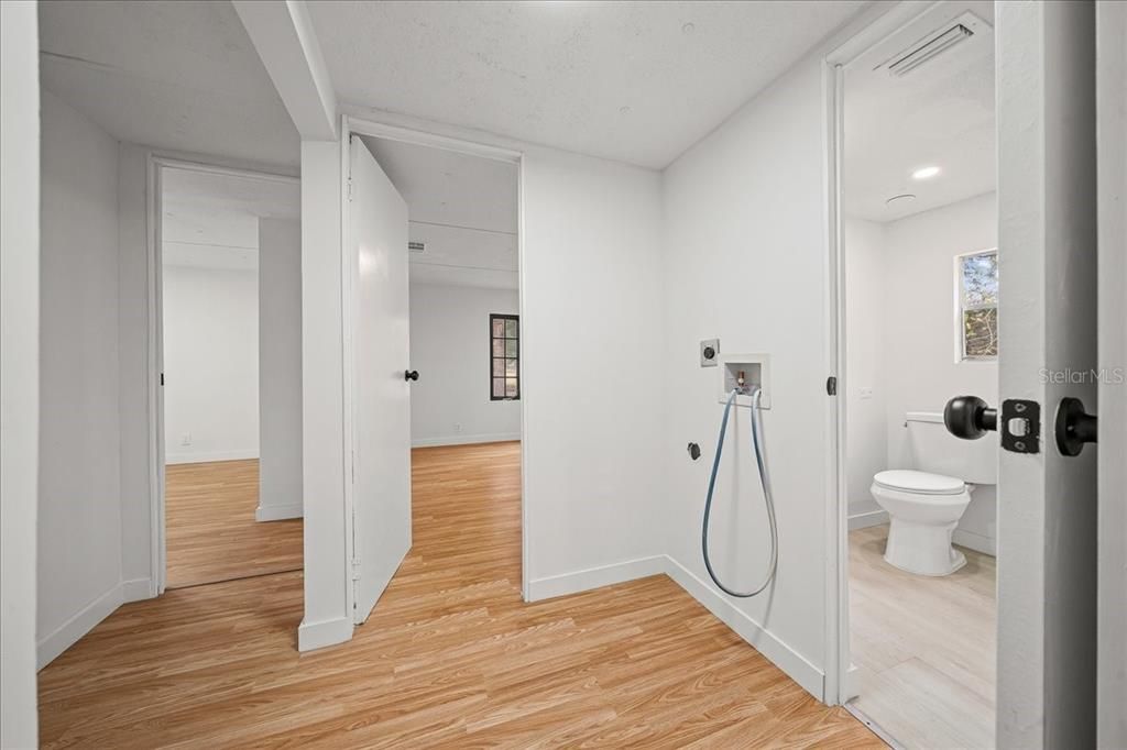 待售: $249,900 (3 贝兹, 1 浴室, 920 平方英尺)