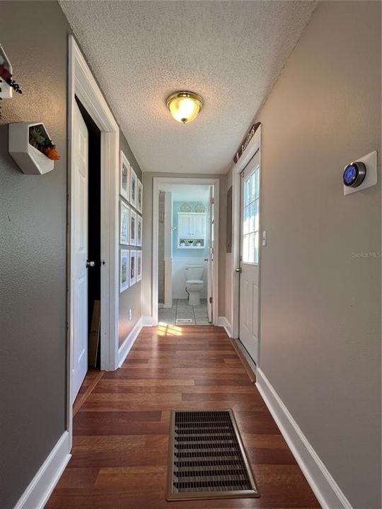 For Rent: $3,000 (3 beds, 2 baths, 1059 Square Feet)