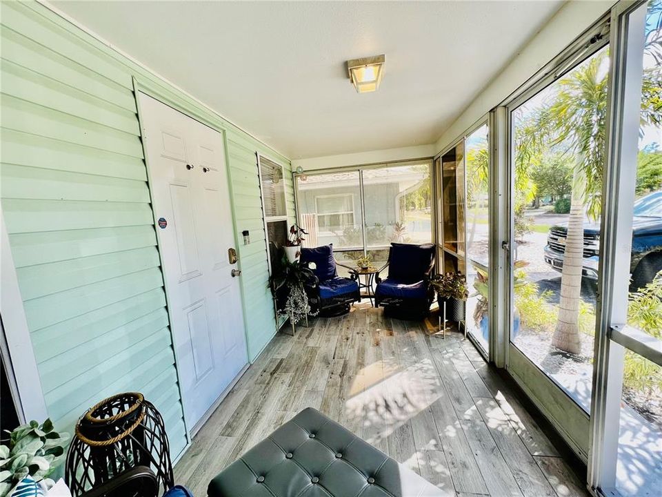 For Rent: $3,000 (3 beds, 2 baths, 1059 Square Feet)