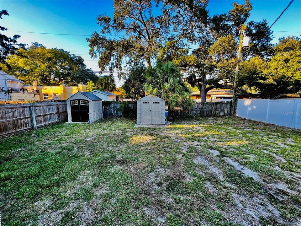 For Rent: $3,000 (3 beds, 2 baths, 1059 Square Feet)