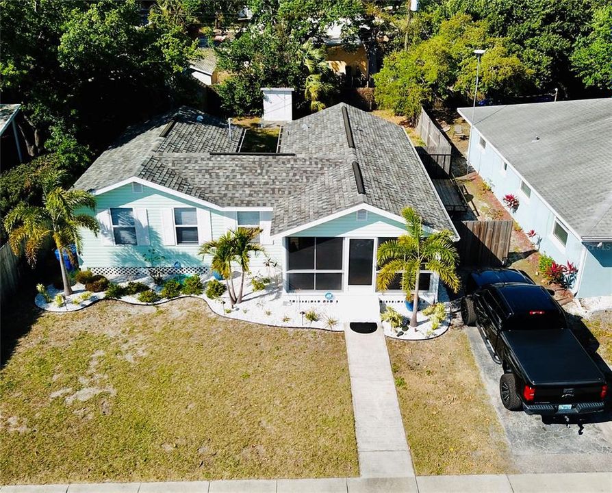 For Rent: $3,000 (3 beds, 2 baths, 1059 Square Feet)