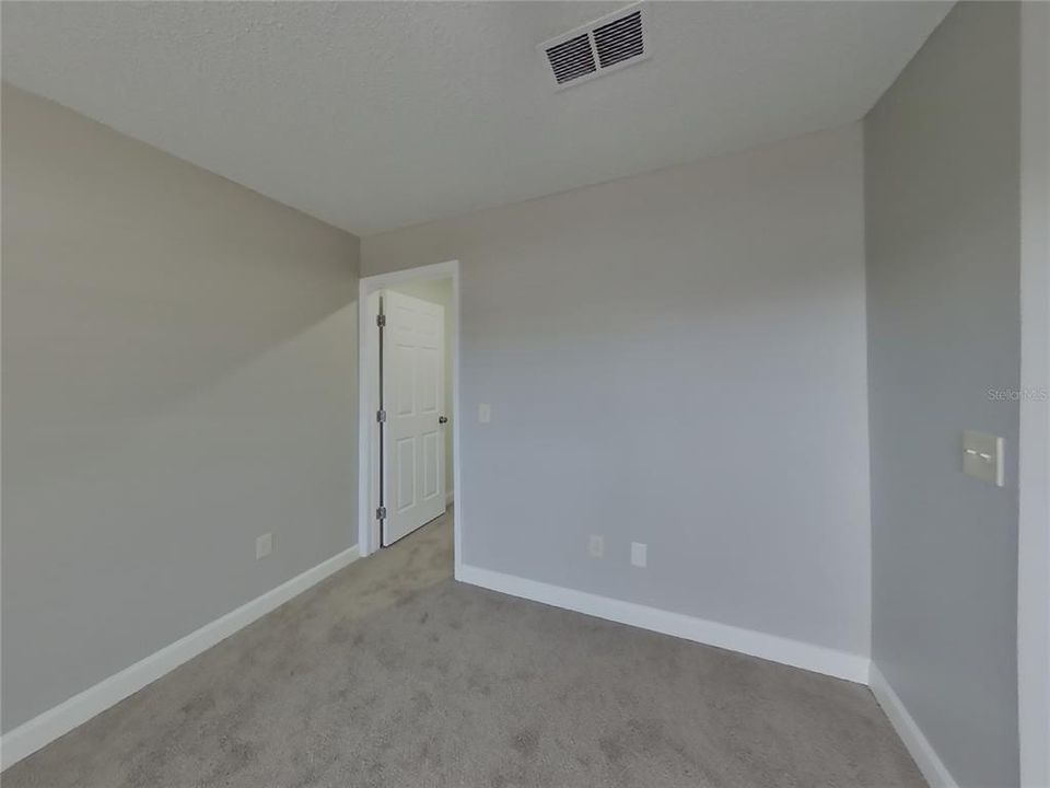 For Rent: $1,999 (3 beds, 2 baths, 1385 Square Feet)