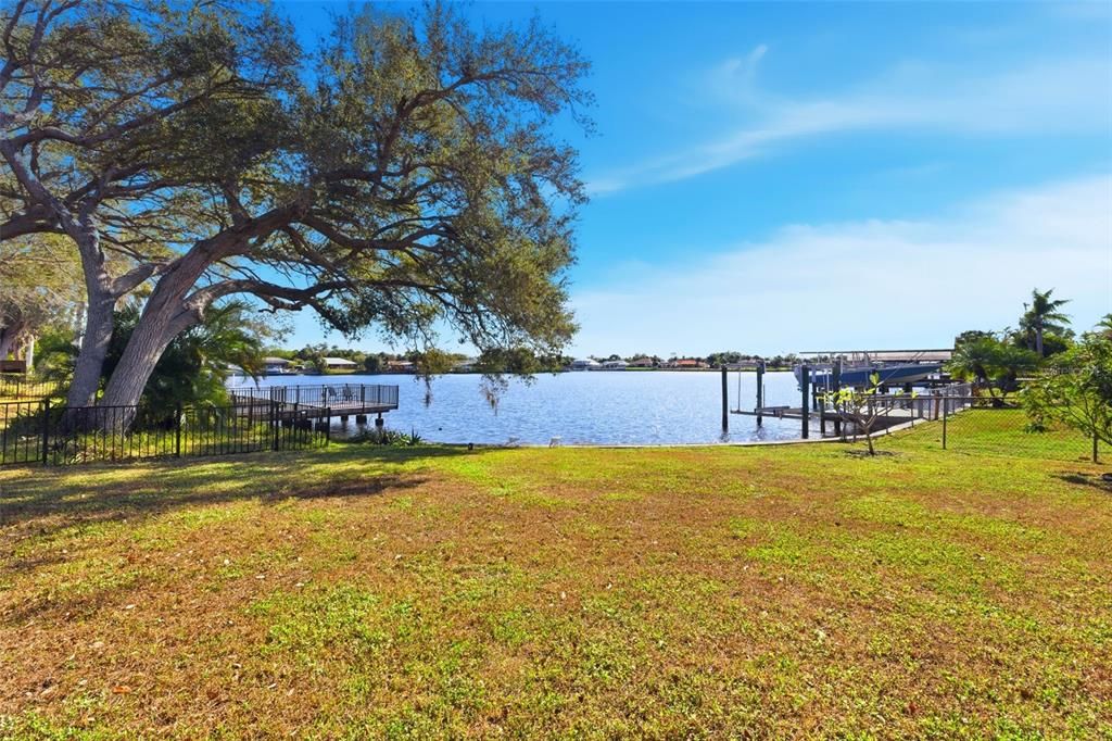 For Sale: $360,000 (3 beds, 2 baths, 1320 Square Feet)