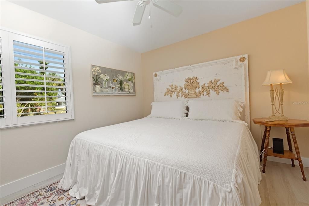 For Sale: $360,000 (3 beds, 2 baths, 1320 Square Feet)