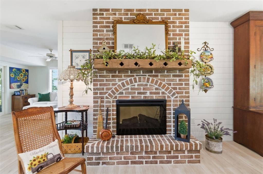 For Sale: $360,000 (3 beds, 2 baths, 1320 Square Feet)