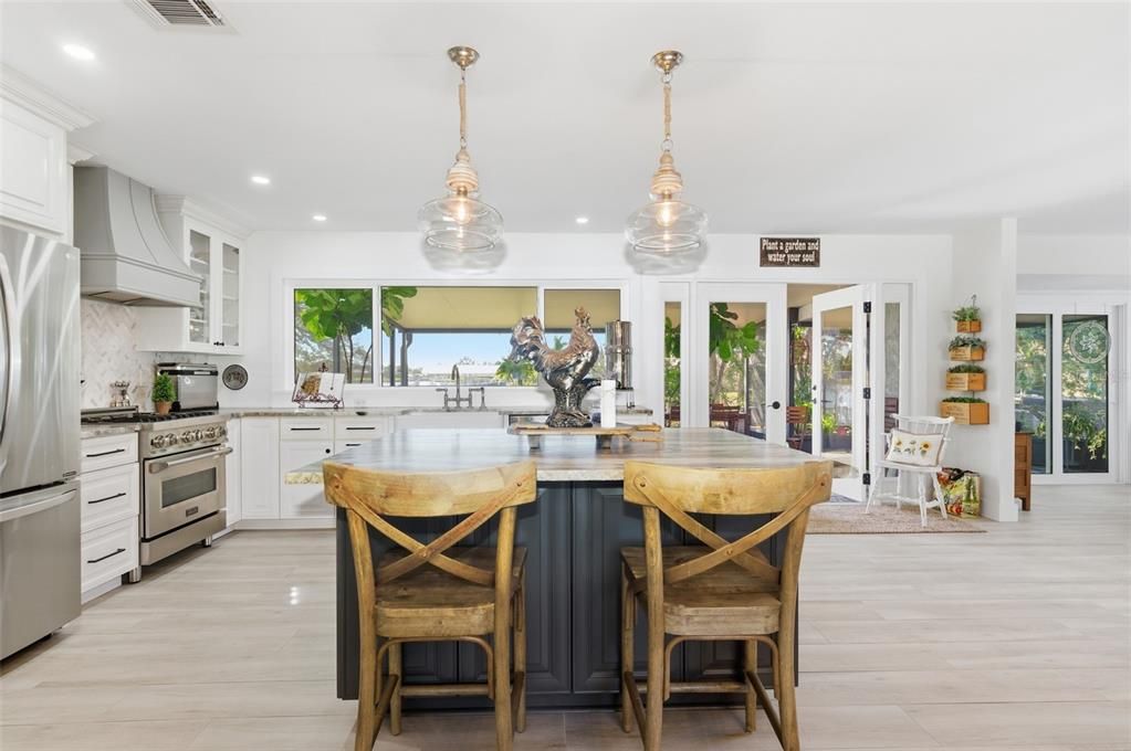 For Sale: $360,000 (3 beds, 2 baths, 1320 Square Feet)