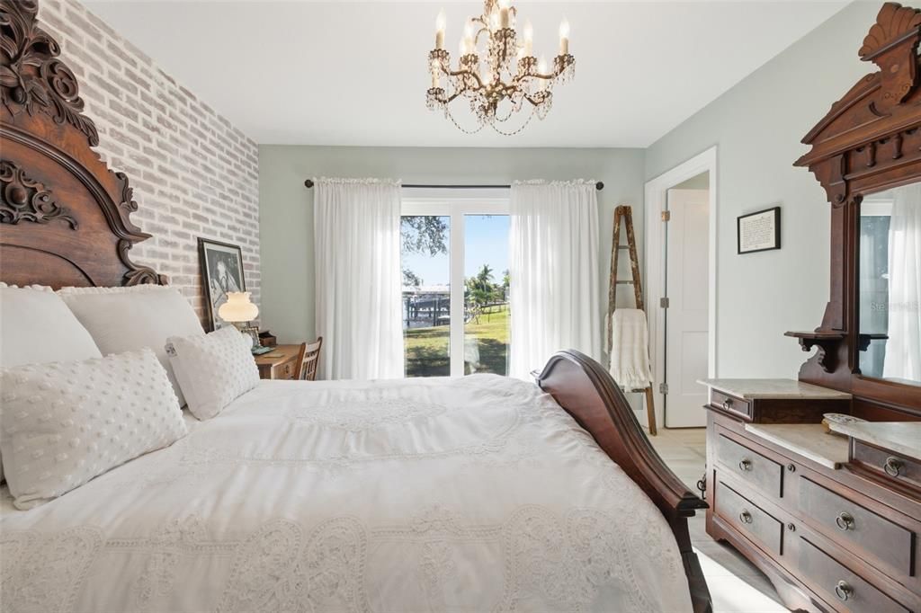 For Sale: $360,000 (3 beds, 2 baths, 1320 Square Feet)