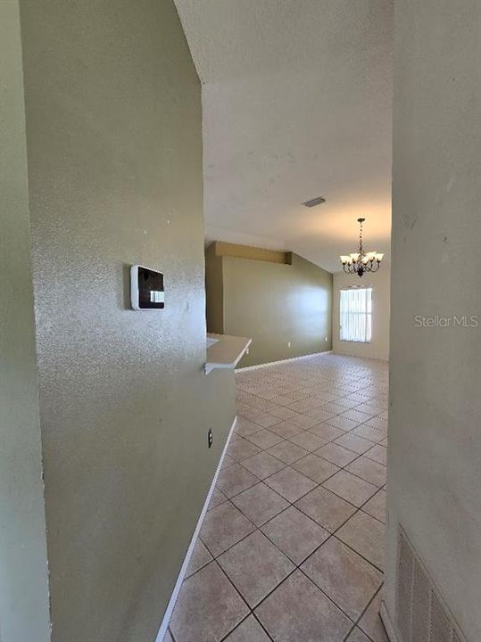 For Sale: $279,900 (4 beds, 2 baths, 1946 Square Feet)