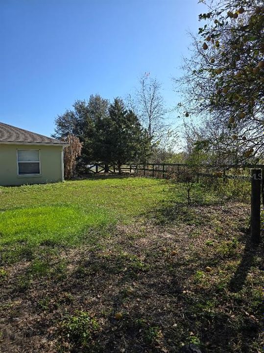 For Sale: $279,900 (4 beds, 2 baths, 1946 Square Feet)