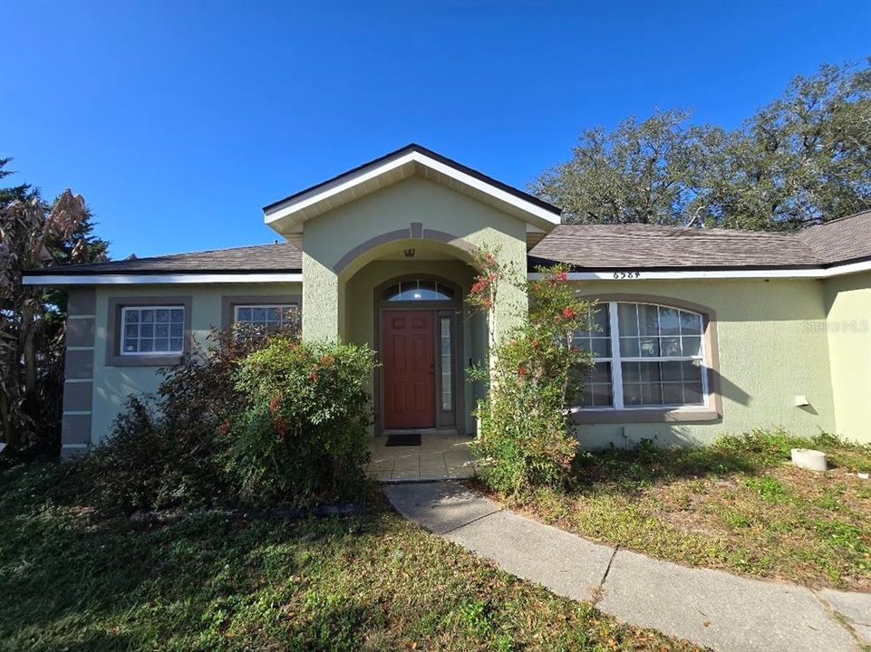 For Sale: $279,900 (4 beds, 2 baths, 1946 Square Feet)