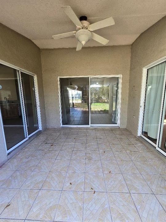 For Sale: $279,900 (4 beds, 2 baths, 1946 Square Feet)