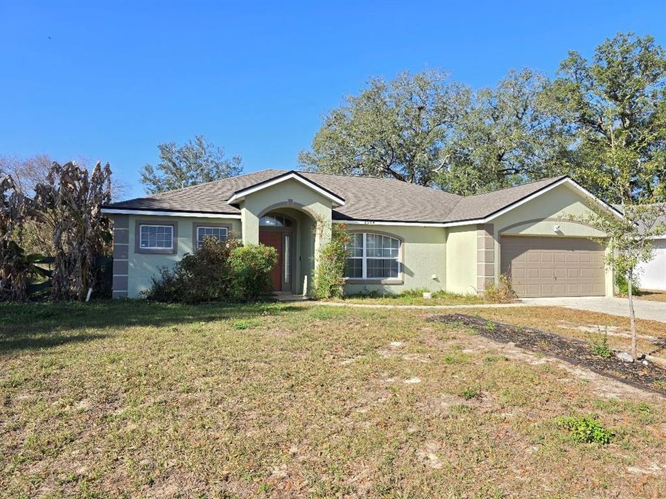 For Sale: $279,900 (4 beds, 2 baths, 1946 Square Feet)