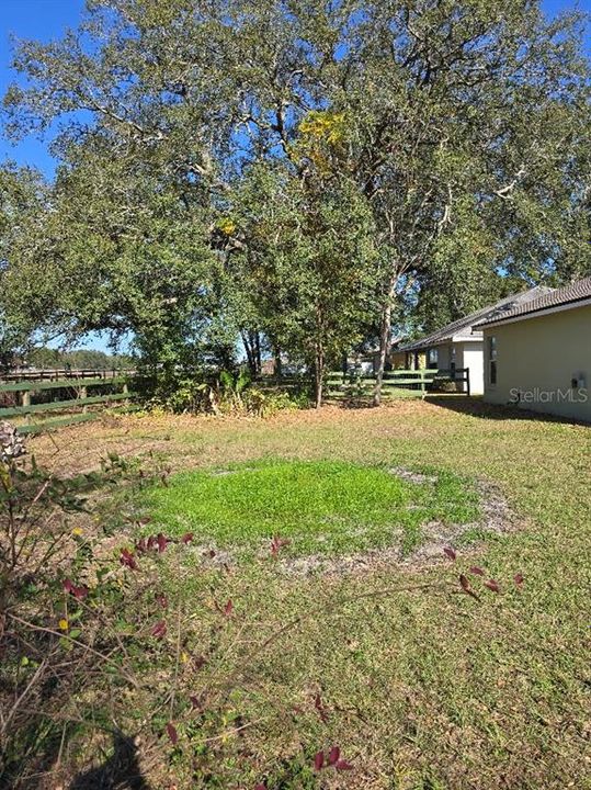 For Sale: $279,900 (4 beds, 2 baths, 1946 Square Feet)