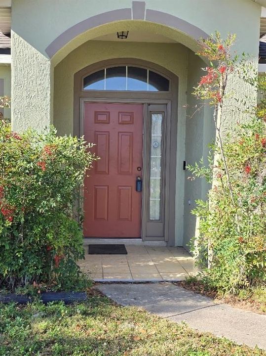 For Sale: $279,900 (4 beds, 2 baths, 1946 Square Feet)