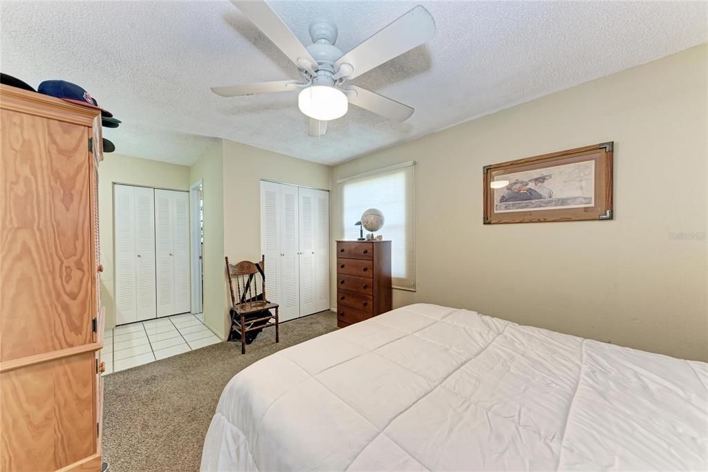 En Venta: $135,900 (2 camas, 2 baños, 832 Pies cuadrados)