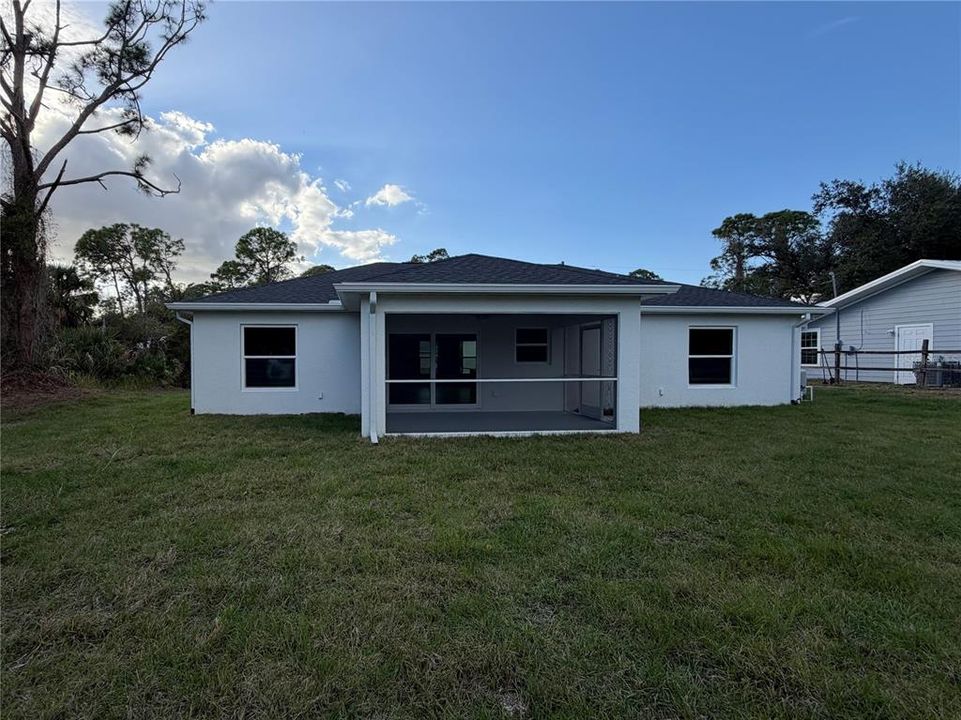 На продажу: $325,000 (3 спален, 2 ванн, 1437 Квадратных фут)