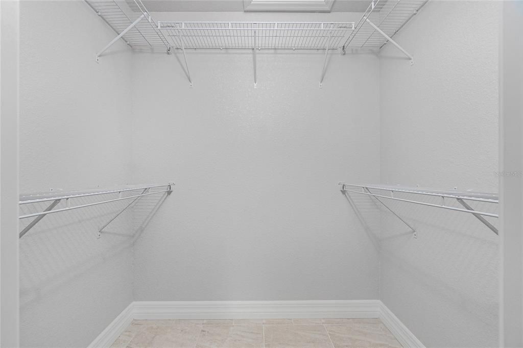 На продажу: $325,000 (3 спален, 2 ванн, 1437 Квадратных фут)