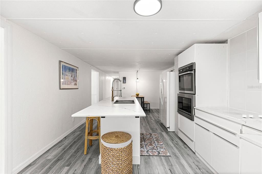 На продажу: $165,000 (3 спален, 1 ванн, 1288 Квадратных фут)