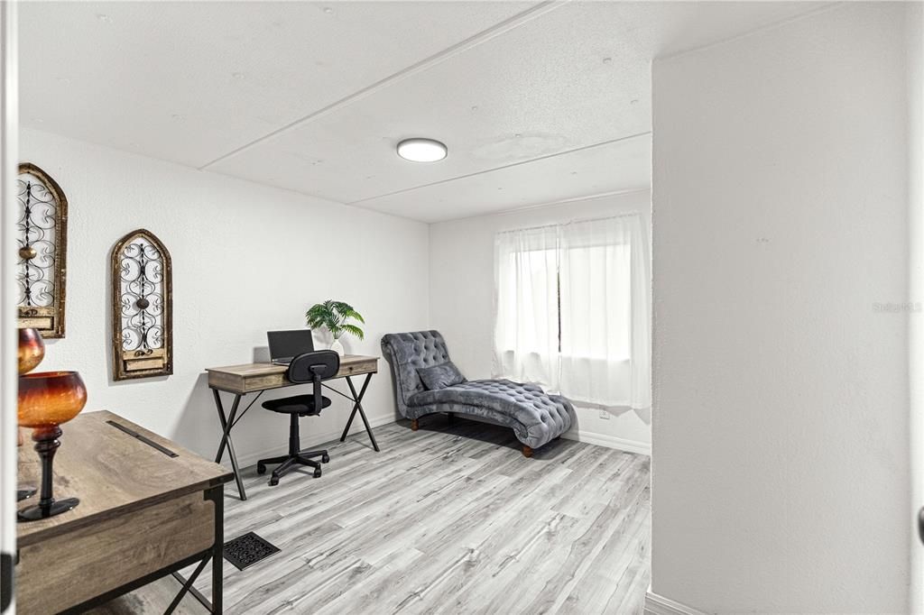 На продажу: $165,000 (3 спален, 1 ванн, 1288 Квадратных фут)