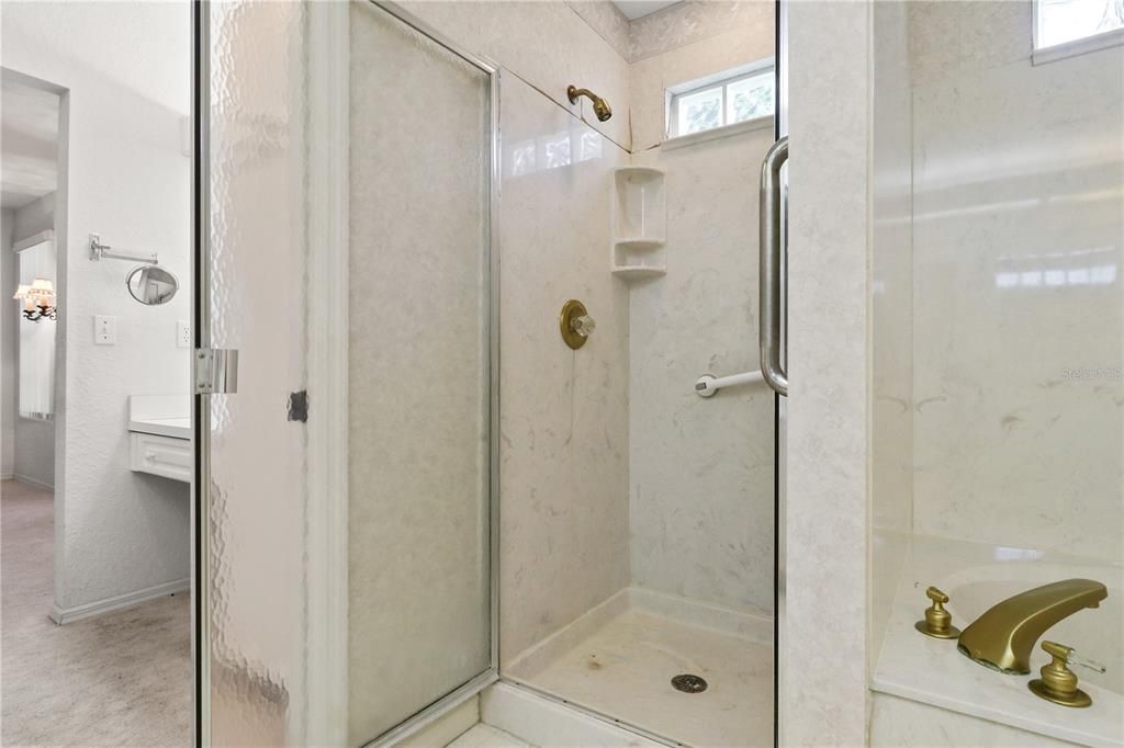 На продажу: $234,900 (3 спален, 2 ванн, 1654 Квадратных фут)