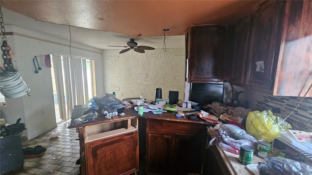 For Sale: $192,000 (2 beds, 2 baths, 1442 Square Feet)