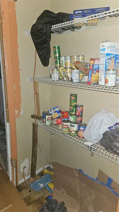 For Sale: $192,000 (2 beds, 2 baths, 1442 Square Feet)