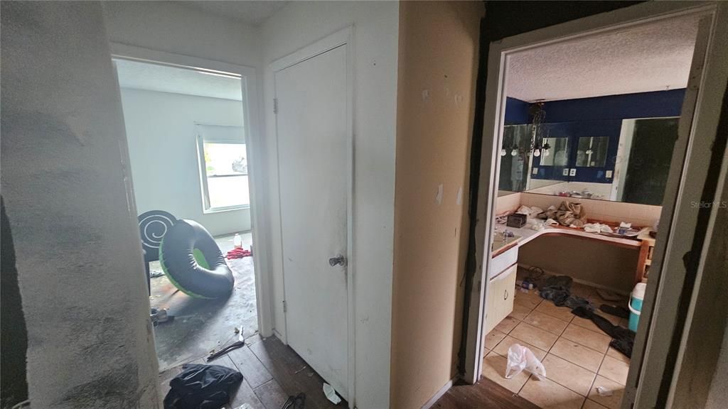 For Sale: $192,000 (2 beds, 2 baths, 1442 Square Feet)