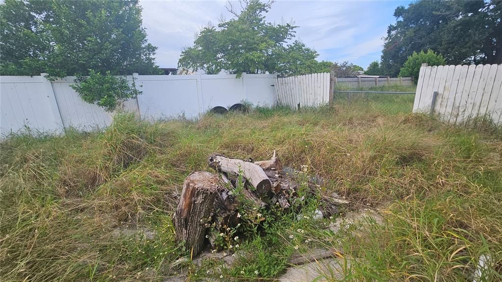 For Sale: $192,000 (2 beds, 2 baths, 1442 Square Feet)