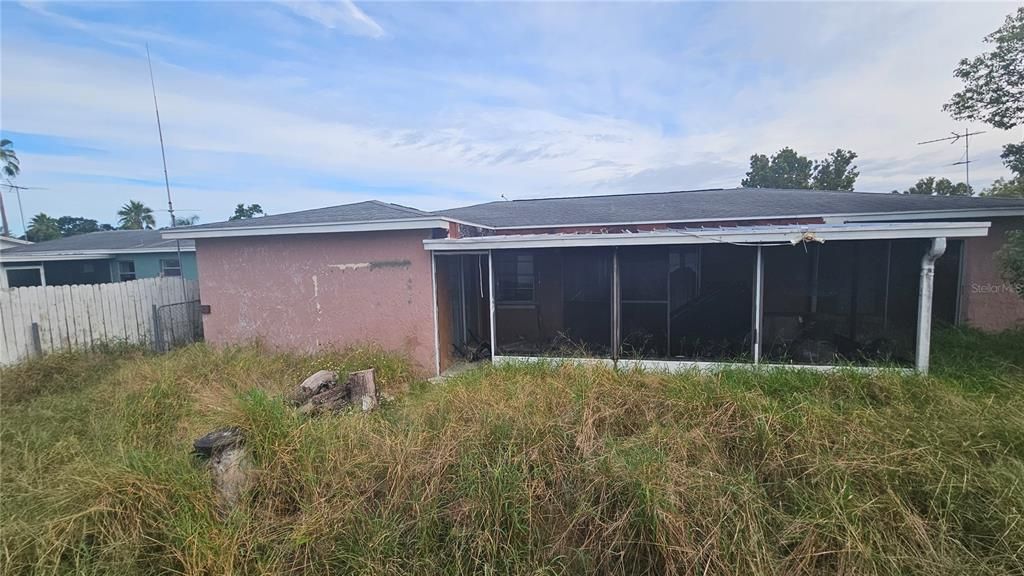 For Sale: $192,000 (2 beds, 2 baths, 1442 Square Feet)