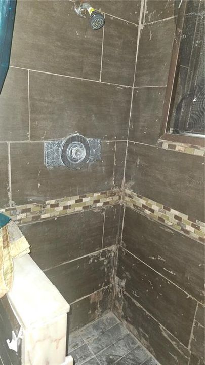 For Sale: $192,000 (2 beds, 2 baths, 1442 Square Feet)