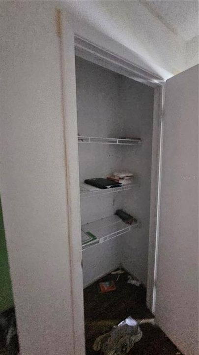 For Sale: $192,000 (2 beds, 2 baths, 1442 Square Feet)