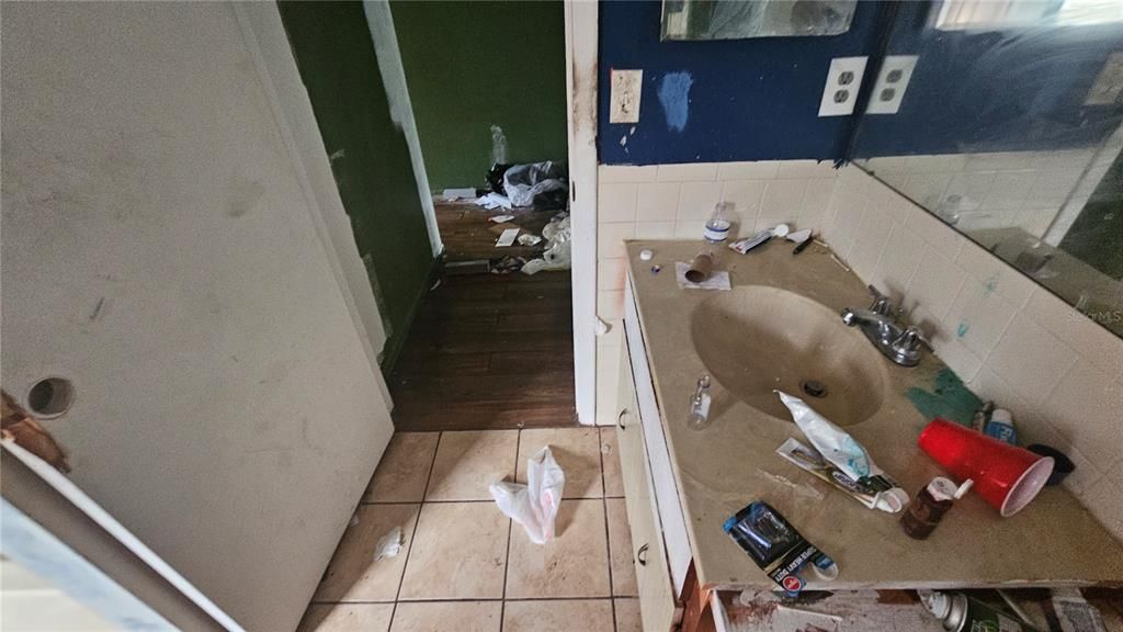 For Sale: $192,000 (2 beds, 2 baths, 1442 Square Feet)