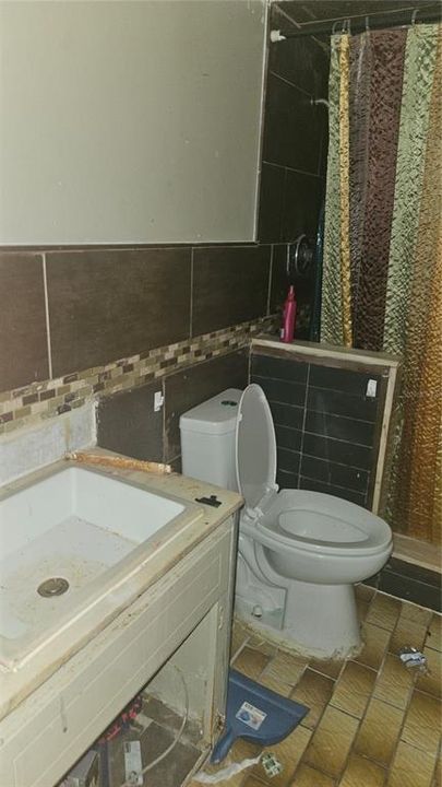 For Sale: $192,000 (2 beds, 2 baths, 1442 Square Feet)