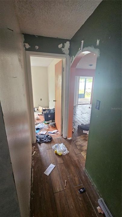 For Sale: $192,000 (2 beds, 2 baths, 1442 Square Feet)