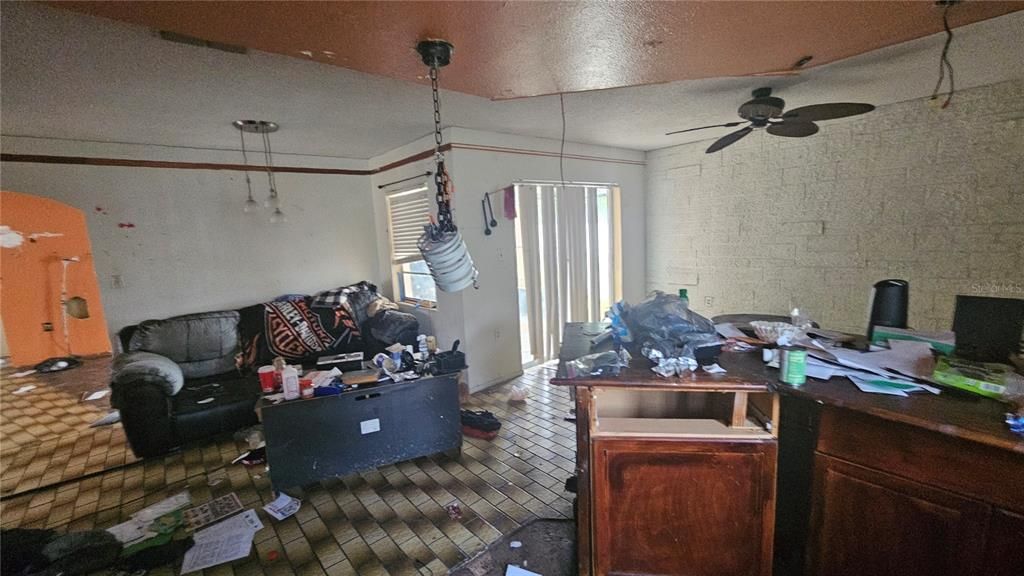 For Sale: $192,000 (2 beds, 2 baths, 1442 Square Feet)