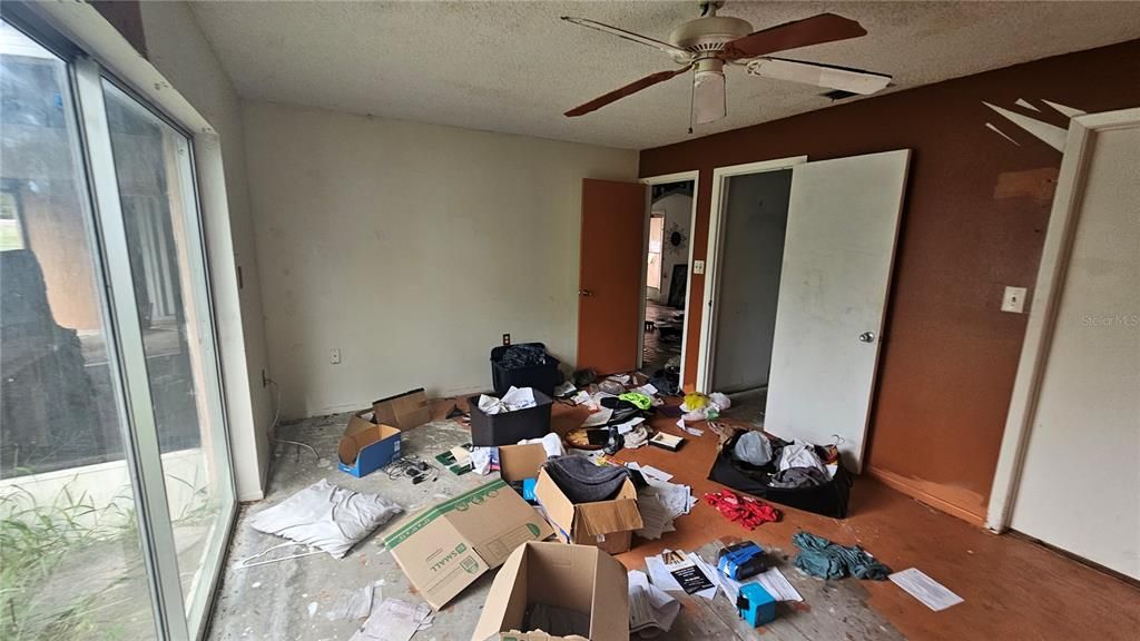 For Sale: $192,000 (2 beds, 2 baths, 1442 Square Feet)