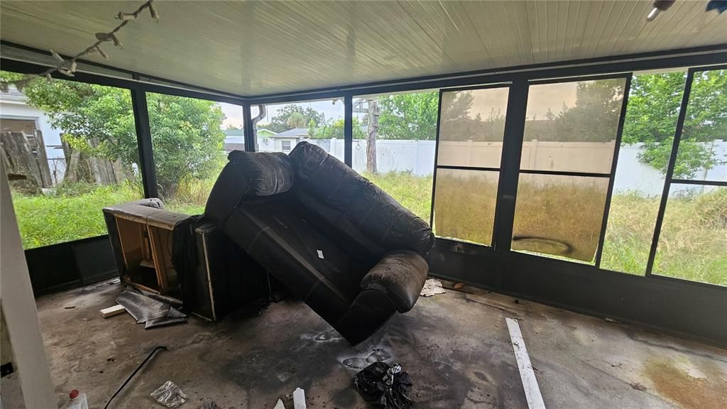 For Sale: $192,000 (2 beds, 2 baths, 1442 Square Feet)