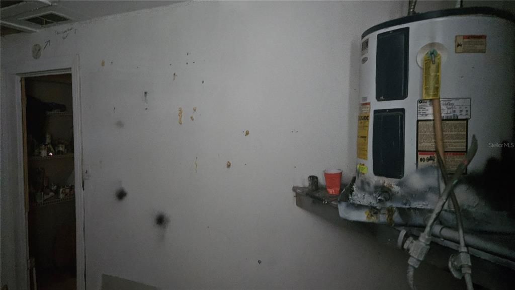 For Sale: $192,000 (2 beds, 2 baths, 1442 Square Feet)