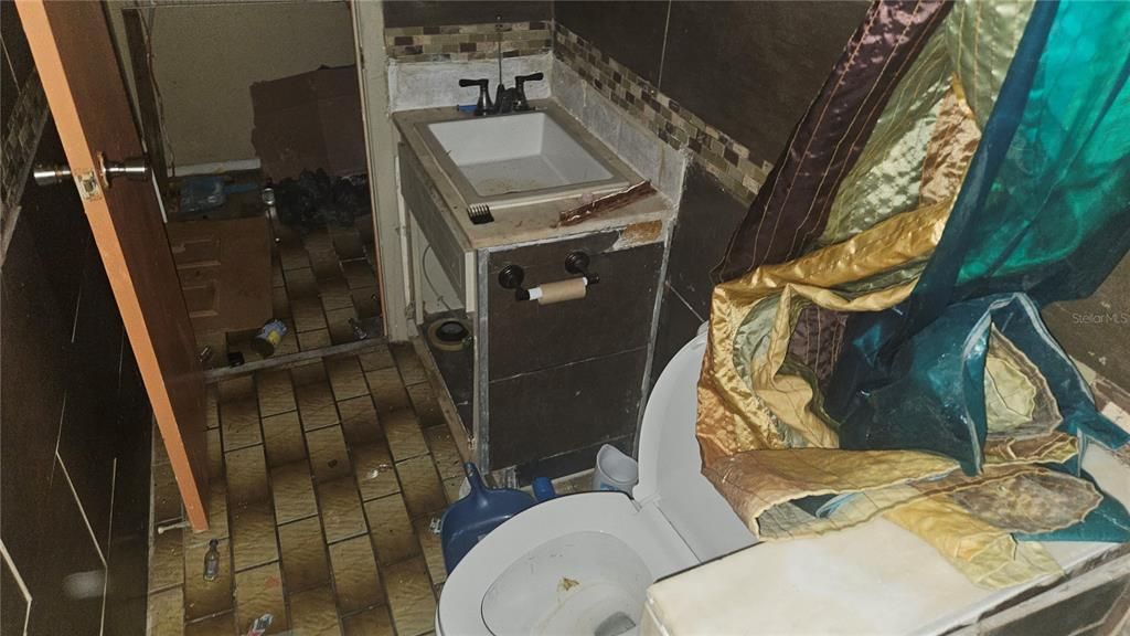 For Sale: $192,000 (2 beds, 2 baths, 1442 Square Feet)