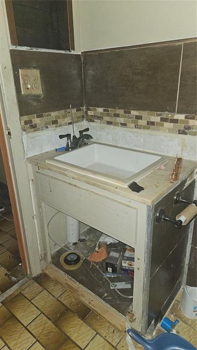 For Sale: $192,000 (2 beds, 2 baths, 1442 Square Feet)