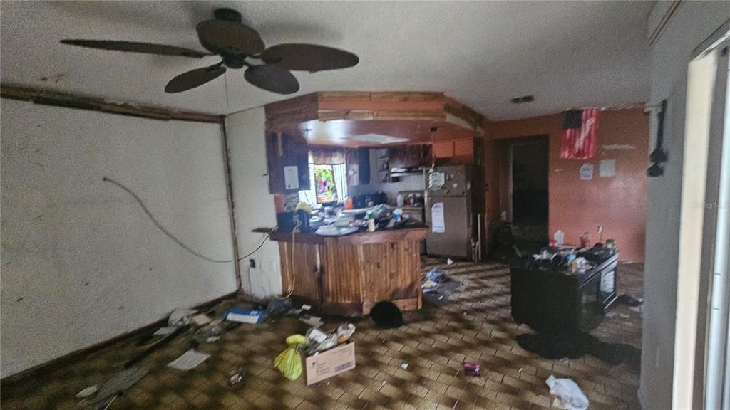 For Sale: $192,000 (2 beds, 2 baths, 1442 Square Feet)