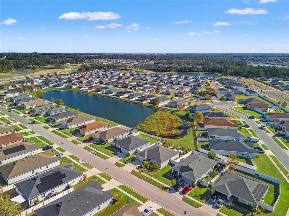 待售: $335,000 (4 贝兹, 2 浴室, 1668 平方英尺)