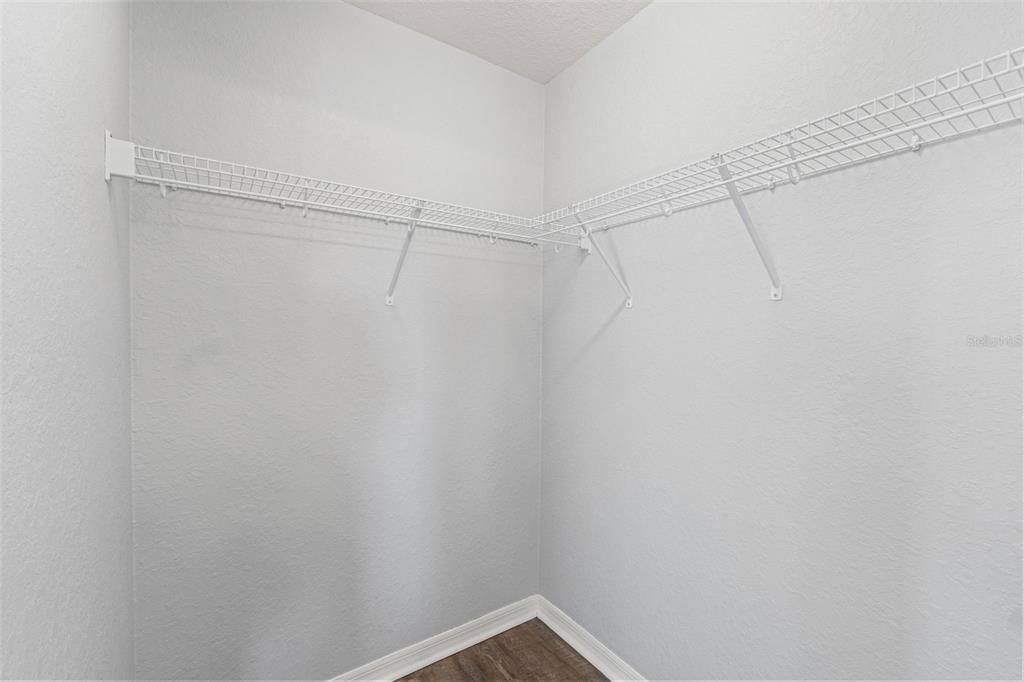 待售: $335,000 (4 贝兹, 2 浴室, 1668 平方英尺)