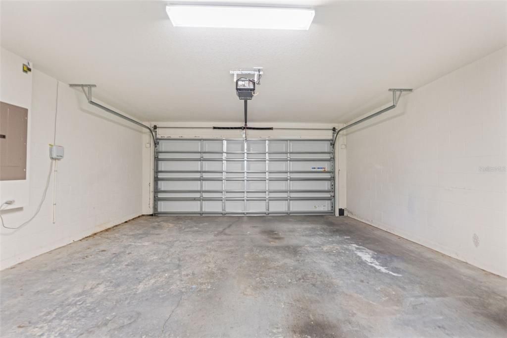 待售: $335,000 (4 贝兹, 2 浴室, 1668 平方英尺)