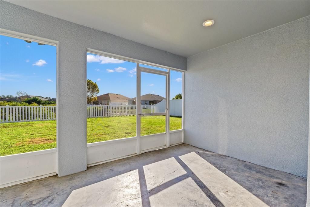 待售: $335,000 (4 贝兹, 2 浴室, 1668 平方英尺)