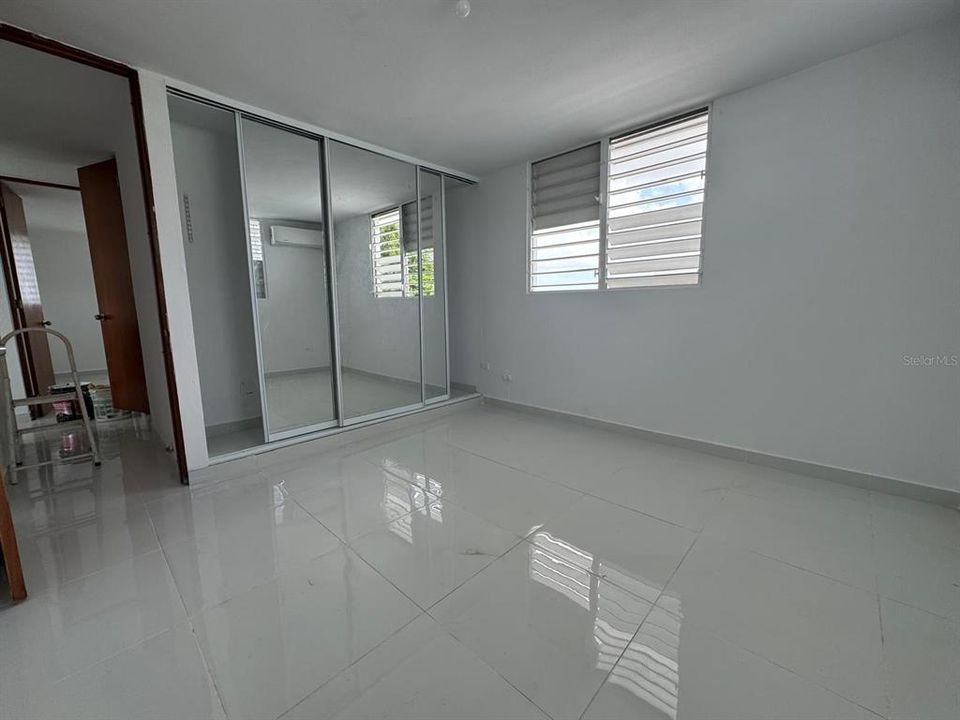 En Renta: $1,300 (2 camas, 1 baños, 800 Pies cuadrados)